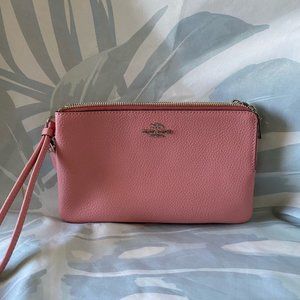 NWT Coach double-zip pebble pink wristlet